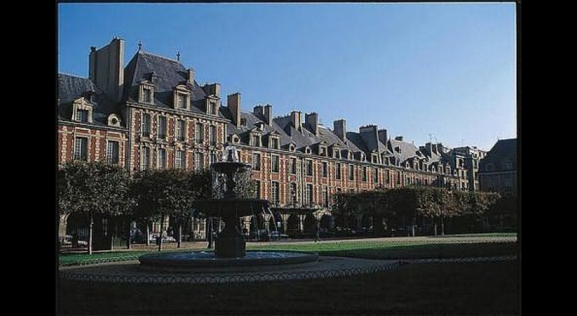 Hôtel Pavillon De La Reine  Paris