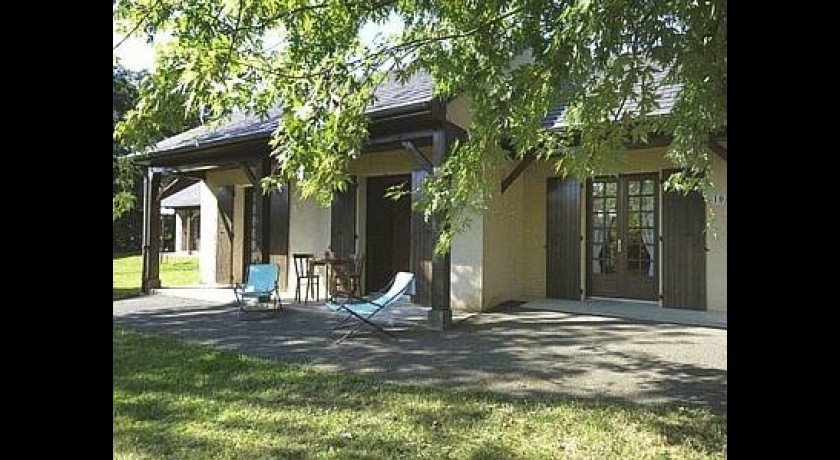 Hotel Logis Auberge De La Mandrie  Arnac-pompadour