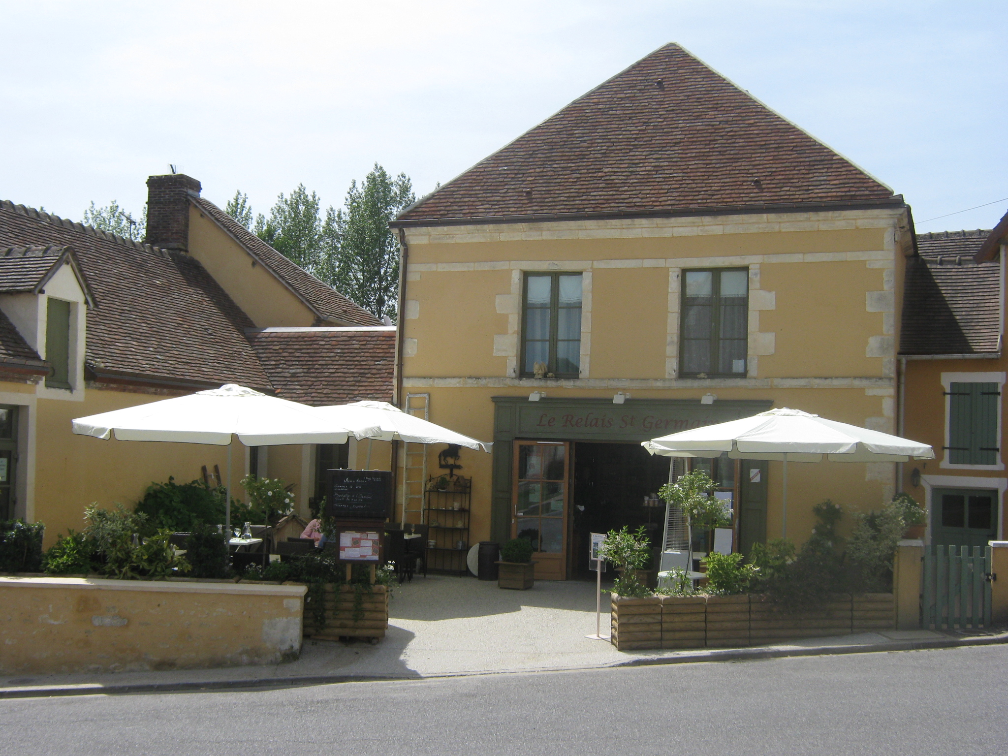 Restaurant Fleur De Lotus La Ferté Bernard