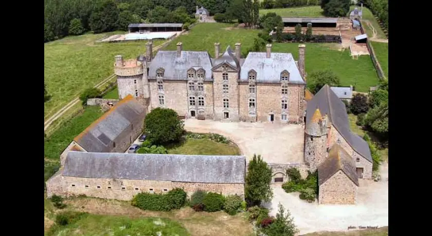 Chateau de Crosville-Sur-Douve