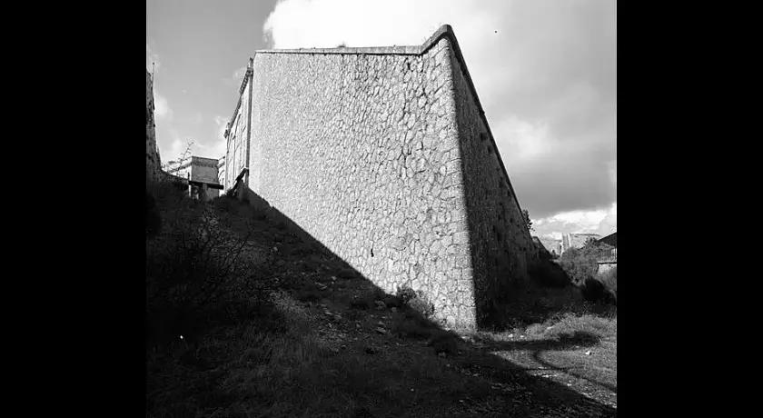 Le fort du Mont Chauve, de la place de Nice, Aspremont