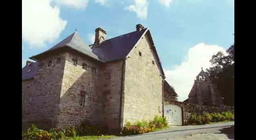 Village de Pallier et maison de notaires royaux